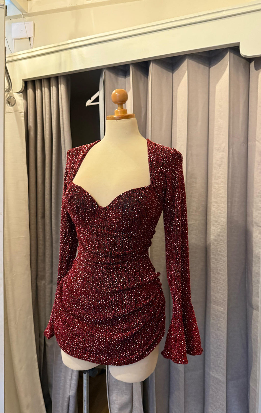 Vestido rojo drapeado