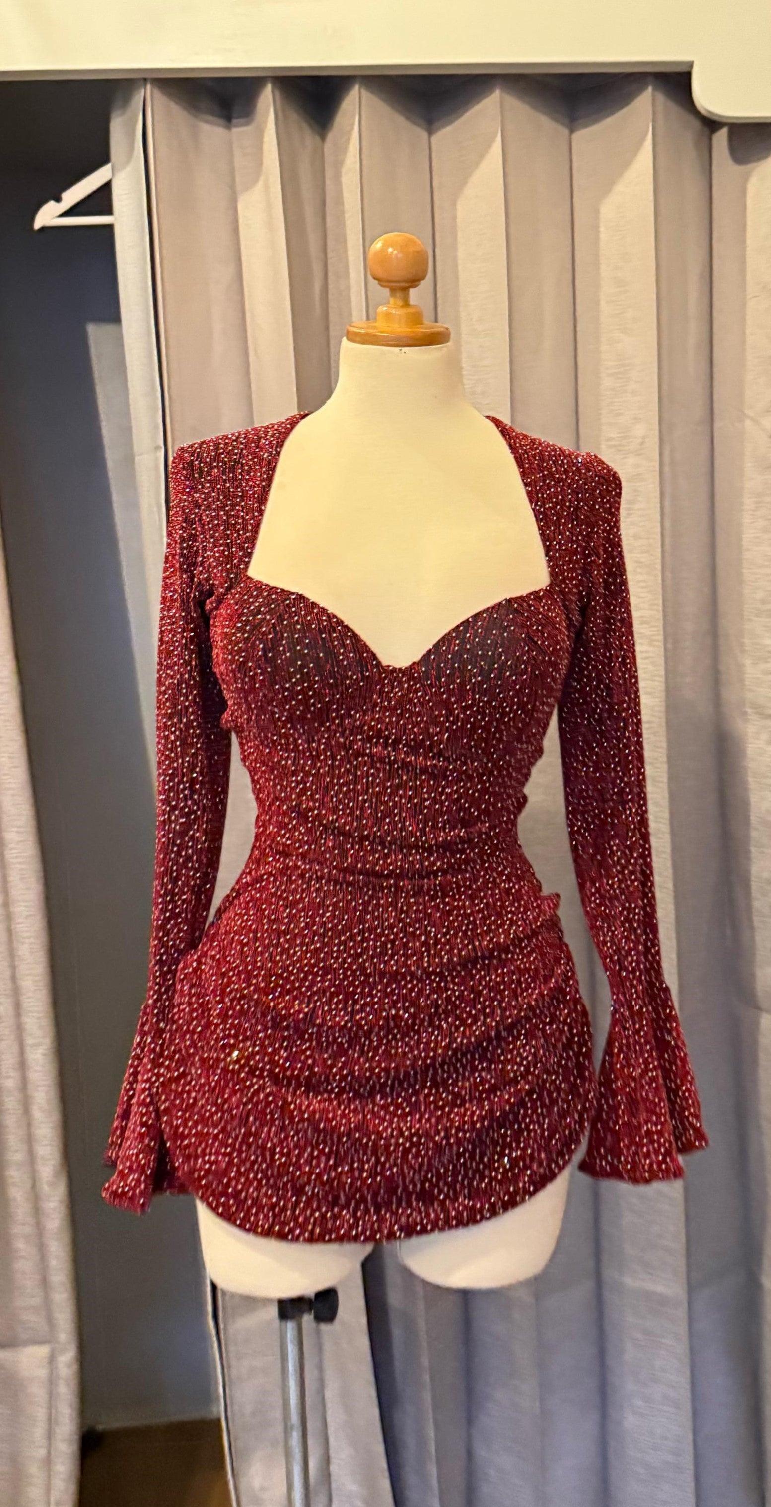 Vestido rojo drapeado